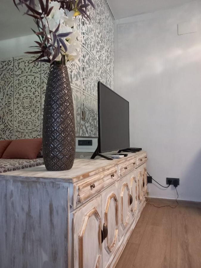 Apartamentos De La Haya & Suite Con Jacuzzi, Junto Al Teatro Romano เมรีดา ภายนอก รูปภาพ