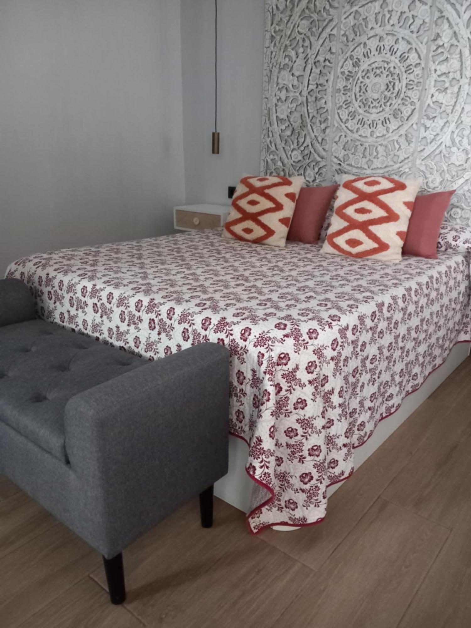 Apartamentos De La Haya & Suite Con Jacuzzi, Junto Al Teatro Romano เมรีดา ภายนอก รูปภาพ